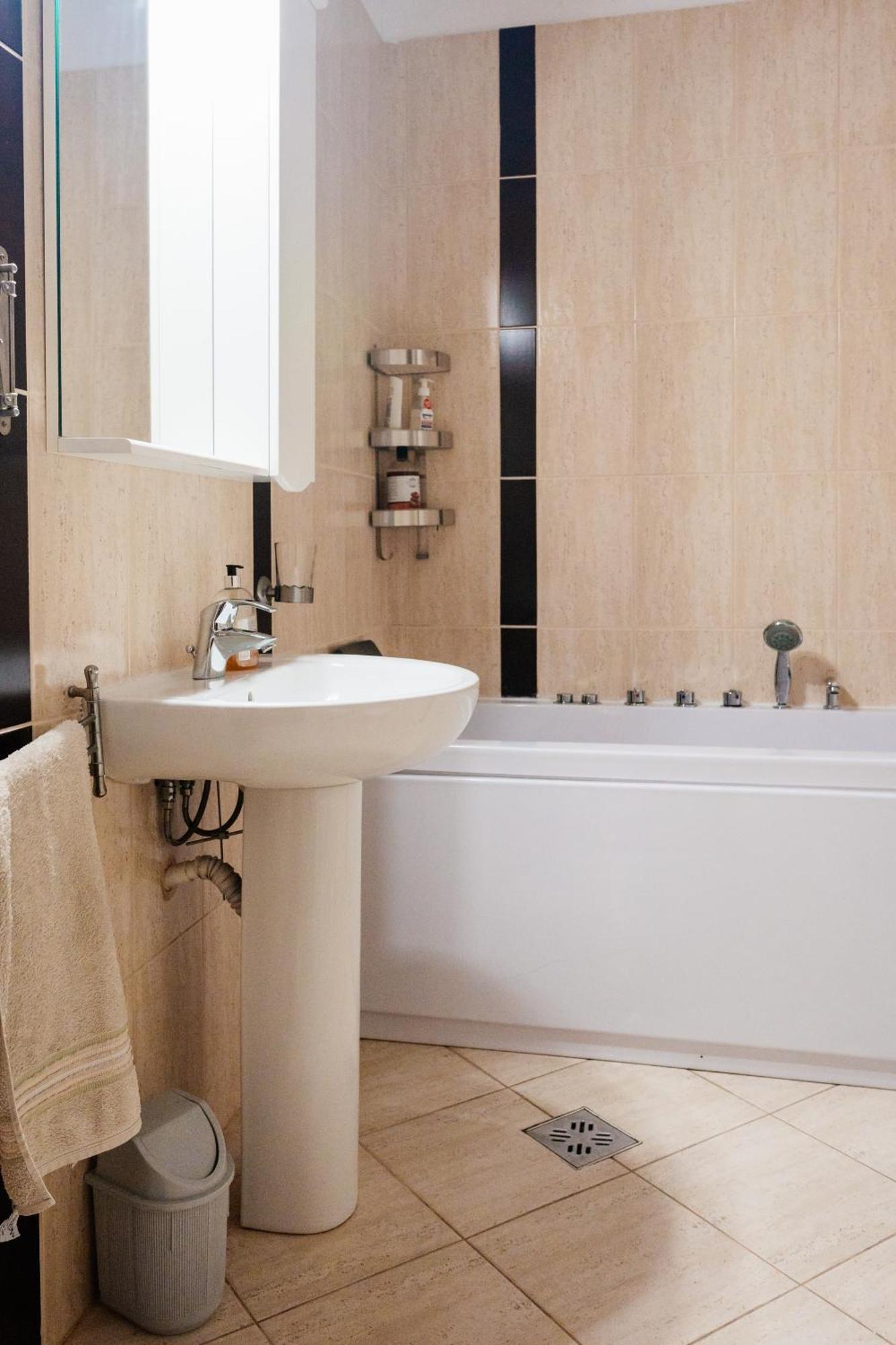 Maan Central Apartment Pet Friendly Location Braşov Eksteriør bilde
